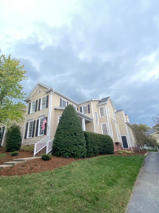 Foto del edificio - 507 Highgrove Dr