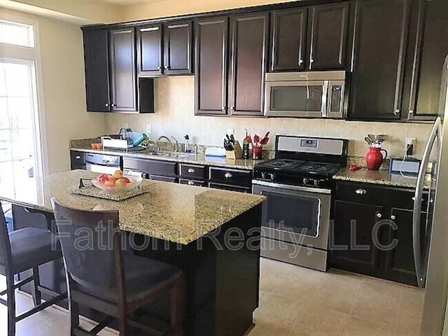 Building Photo - 3930 Liesfeld Pl