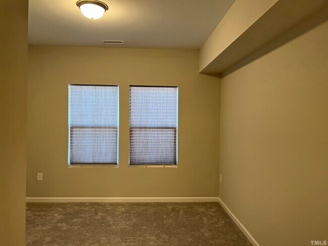 Building Photo - 1411 Kiln Ct