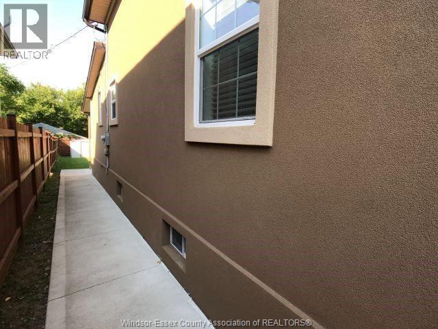 Photo du bâtiment - 330 Elliott St W