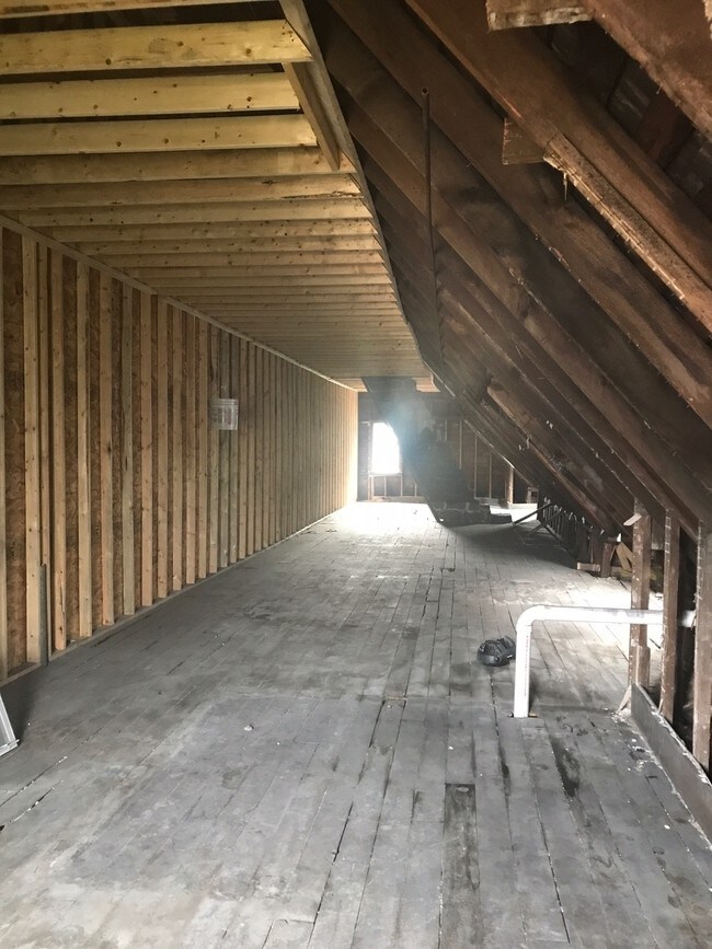 Building Photo - 1030 Elmwood Ave