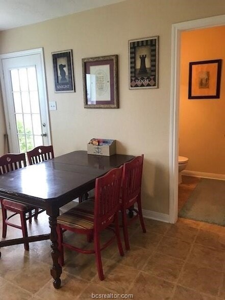 Foto del edificio - 4131 McFarland Dr