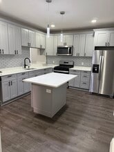 Building Photo - 26 Nilsson St