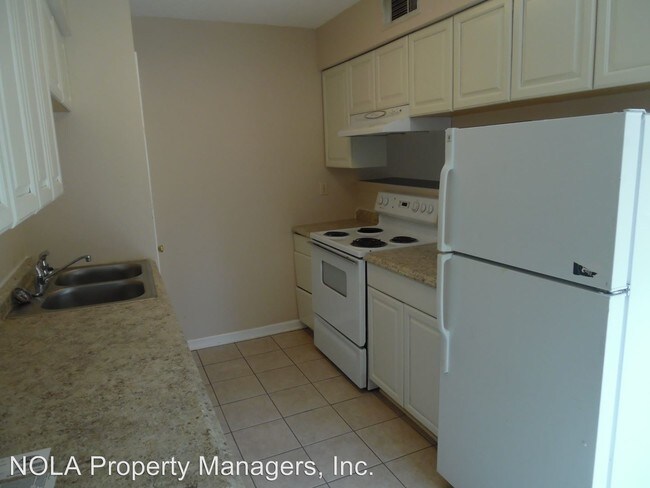 Building Photo - 2 br, 1.5 bath Apartment - 4209 ARBOR CT