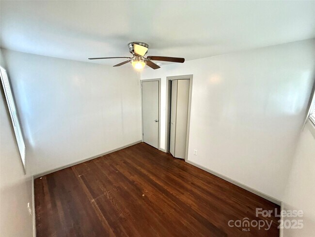 Foto del edificio - 3134 Parkway Ave