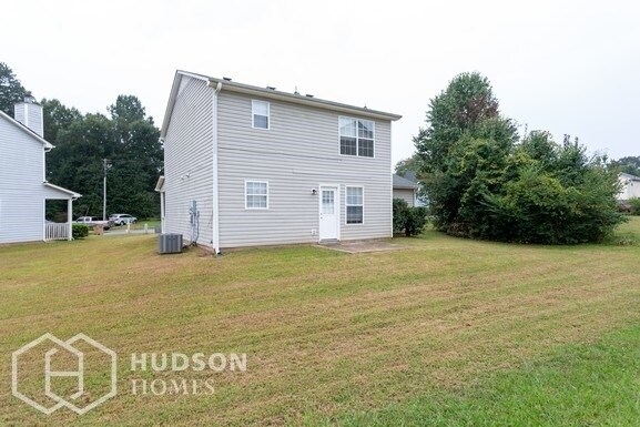 Building Photo - 9590 Sleepy Hollow Ln