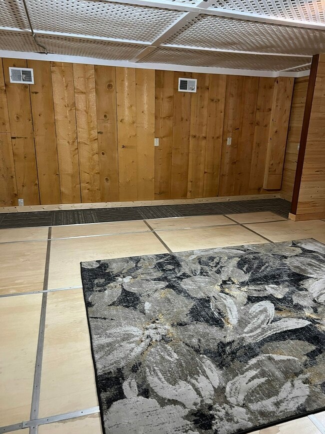 Foto del edificio - 102 E Erie St