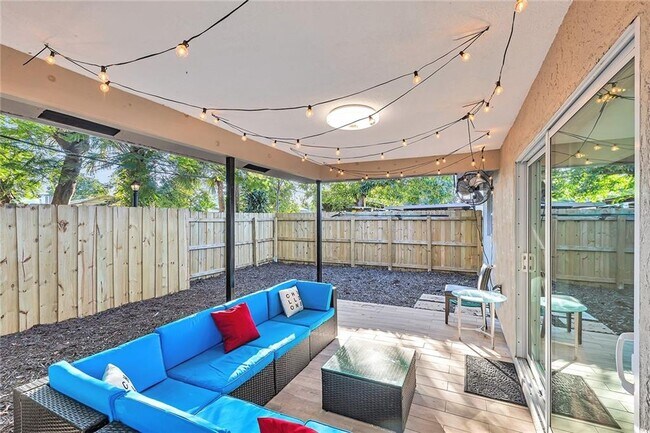 Foto del edificio - 60 NW 45th Ct