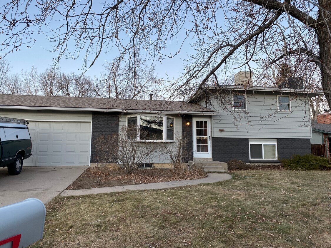 Primary Photo - 1470 Monterey Ct
