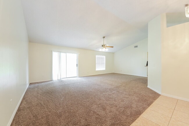 Foto del edificio - 2556 Coachbridge Ct