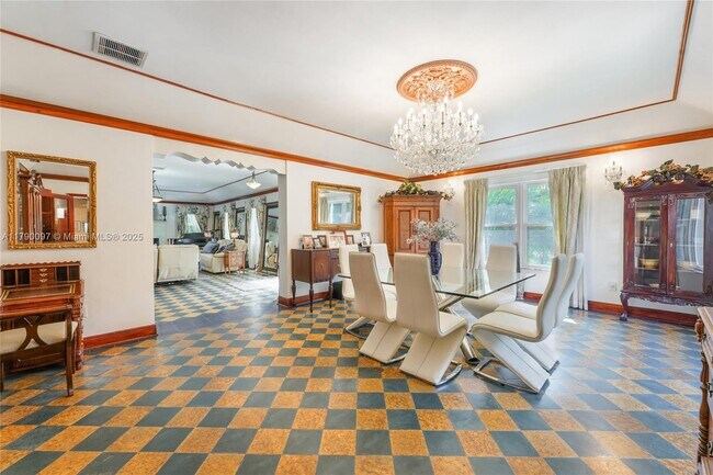 Foto del edificio - 339 NE 96th St