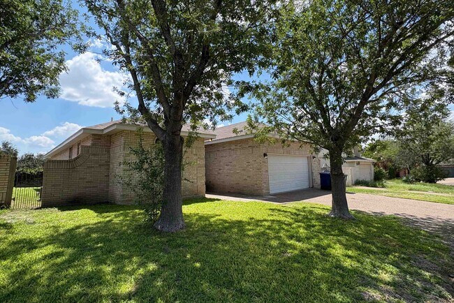 Foto del edificio - 1603 Sherwood Dr