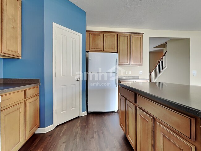 Foto del edificio - 1559 Lavender Ln