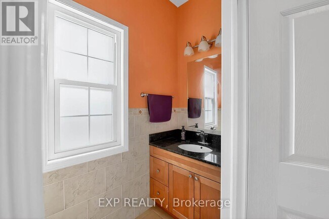 Photo du bâtiment - 600 Winterberry Ave