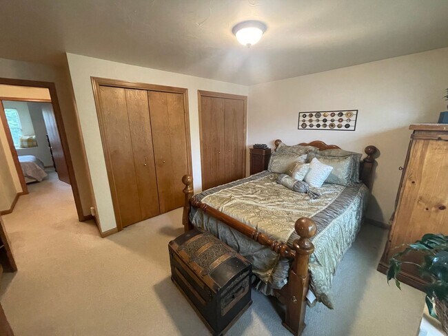 Foto del edificio - 3 Bed 2 Bath Duplex