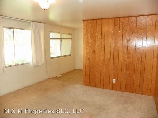 Building Photo - 137-145 E 8920 S