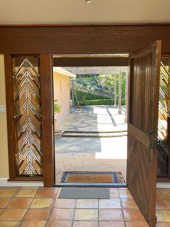 Building Photo - 27271 Ursula Ln