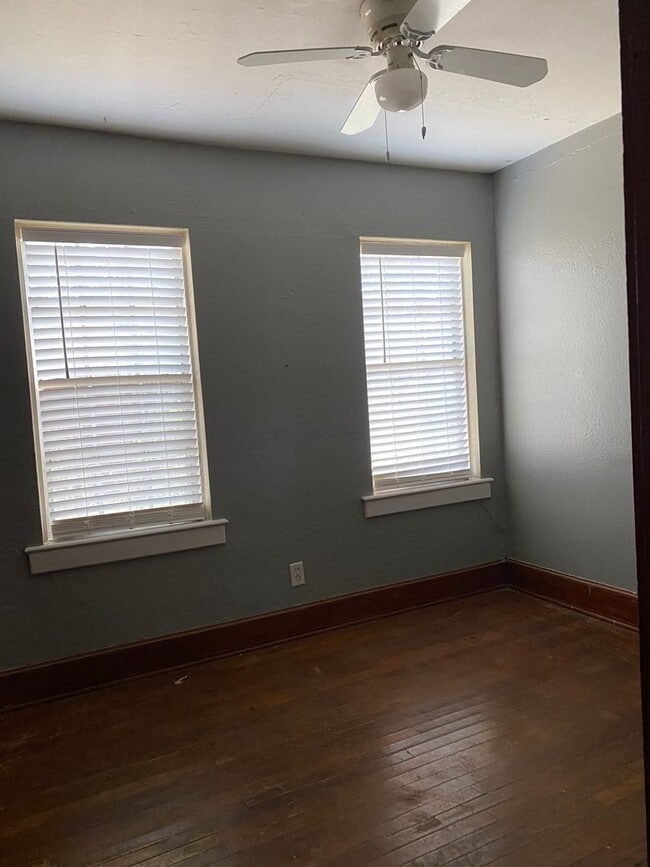 Photo - NEAR TMH/LEON HIGH Apartment