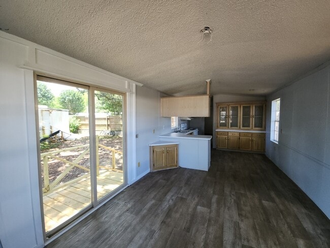 Building Photo - 117 Beach Dr