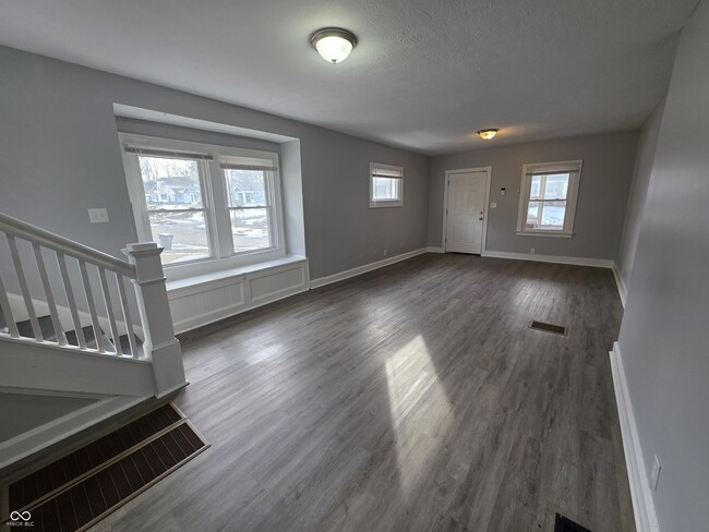 Building Photo - 21 S Spencer Ave