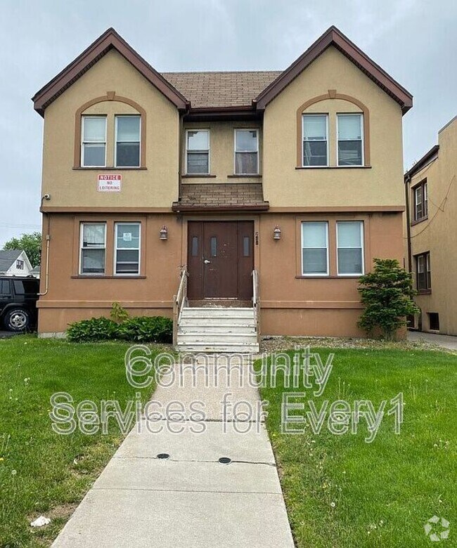 Building Photo - 2415 Delaware Ave