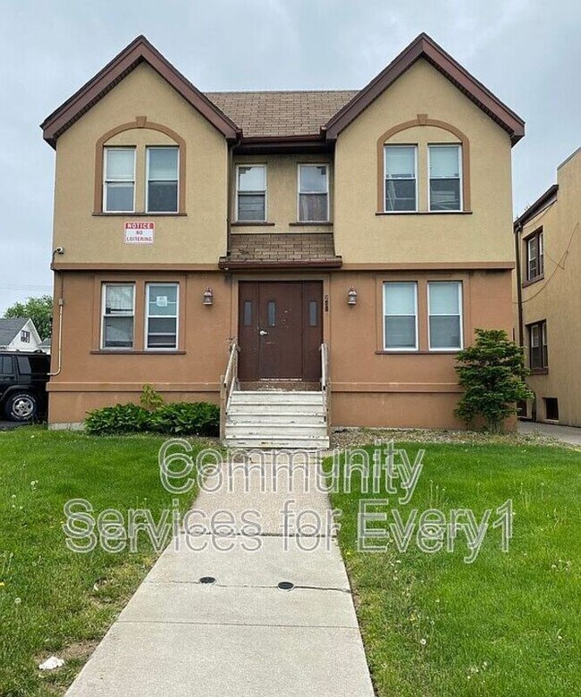Building Photo - 2415 Delaware Ave