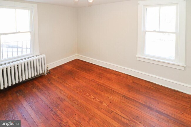 Building Photo - 47 Pine St