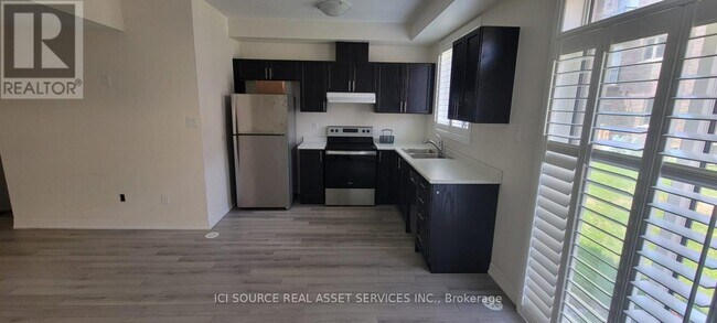 Building Photo - 2-76 CARNEROS Way