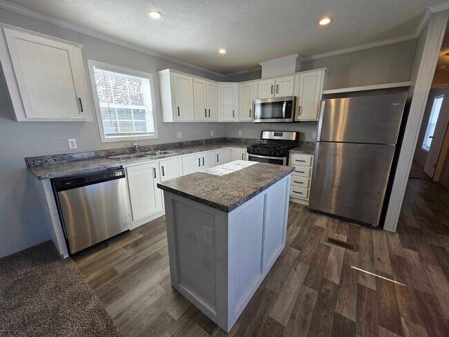 Foto del edificio - 3730 Birch St