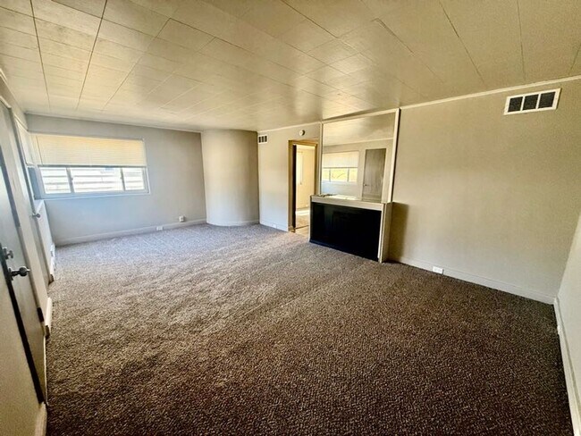 Foto del edificio - 120 36th St NE