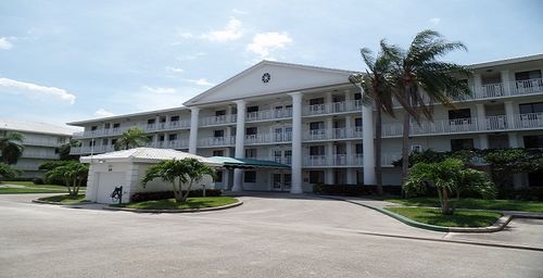 Foto del edificio - 2441 Village Blvd