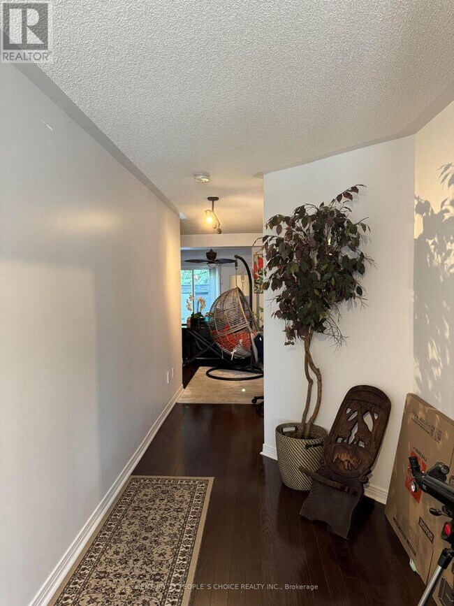 77 Pilkington Dr, Toronto (ClairleaBirchmount), ON M1L 0A6 House for Rent in Toronto