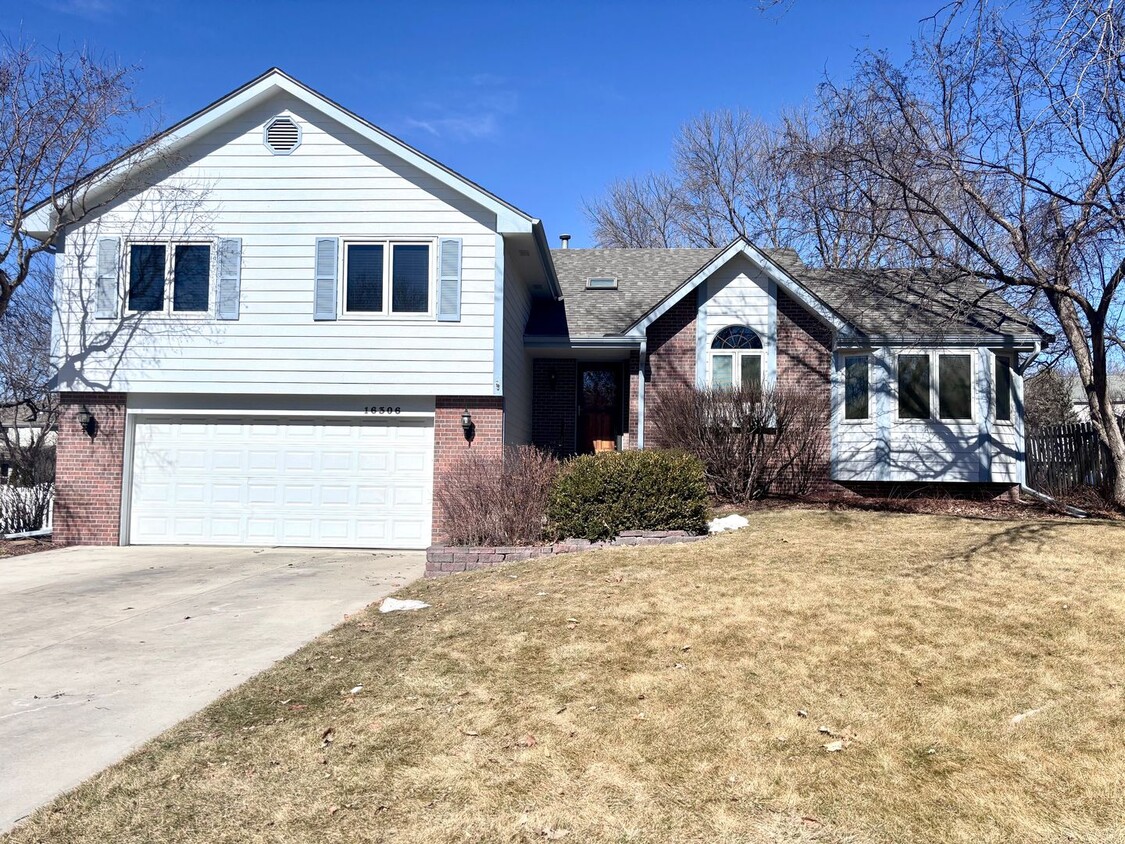 Photo - 16306 Lafayette Ave, Omaha, NE 68118