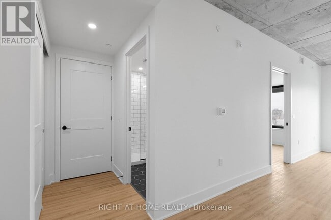 Building Photo - 377 Winona Ave