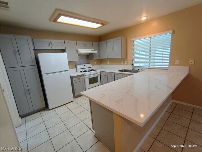 Building Photo - 3409 Edenville Dr