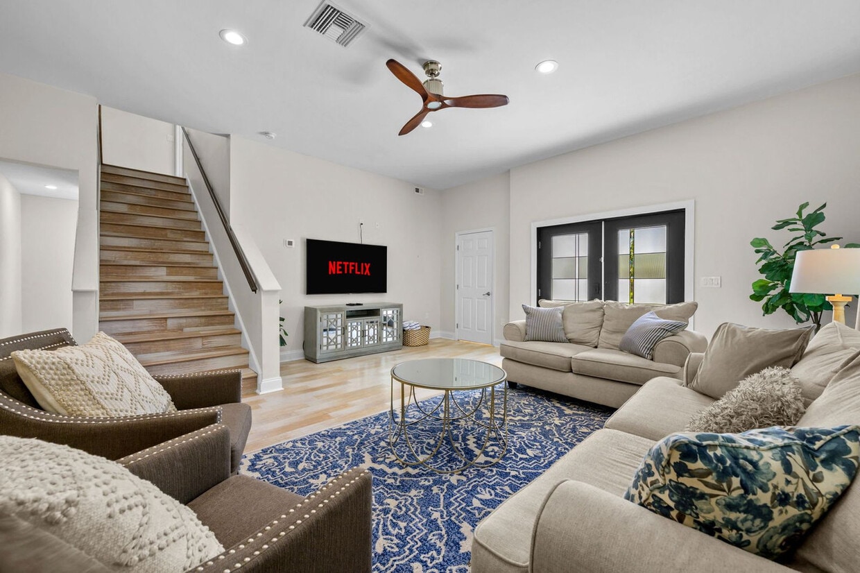Foto principal - 4917 Remington Dr