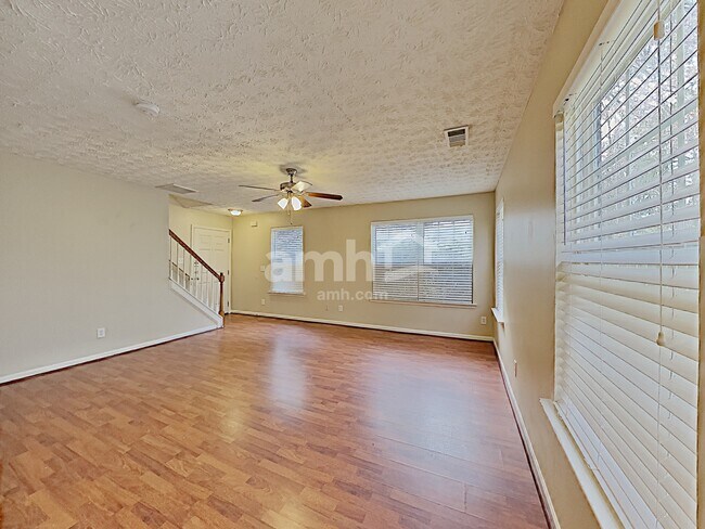 Foto del edificio - 112 Ilex Drive