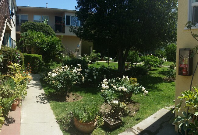 Foto del edificio - 1429 1/2 14th St