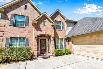 Building Photo - 13506 Schumann Trail