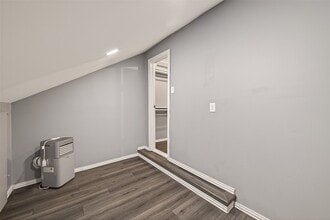 Building Photo - 7447 Cambridge St