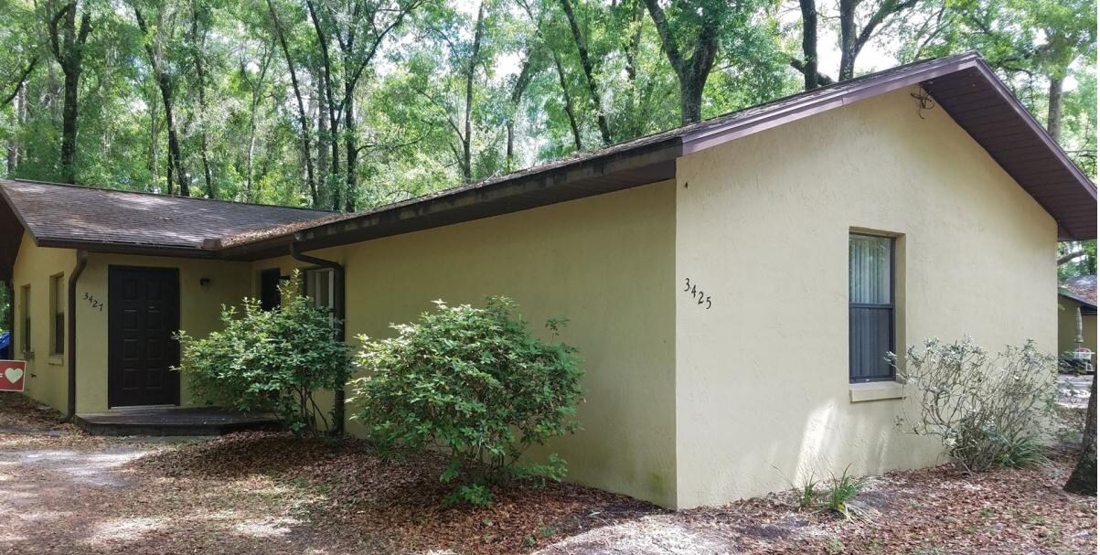 3425 NE 56th Ave, Silver Springs, FL 34488 Townhome Rentals in Silver