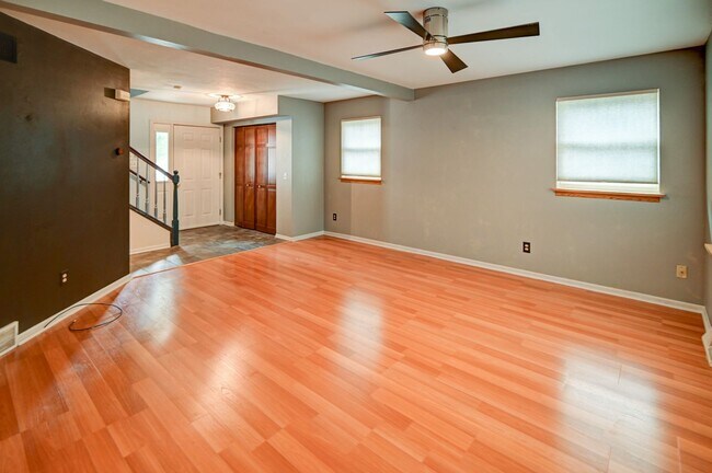 Foto del edificio - 1398 Prairie Rose Dr