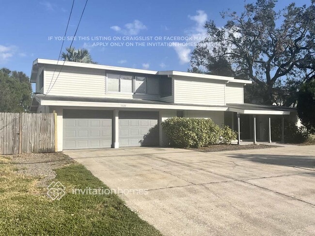 Building Photo - 1021 Brookside Dr