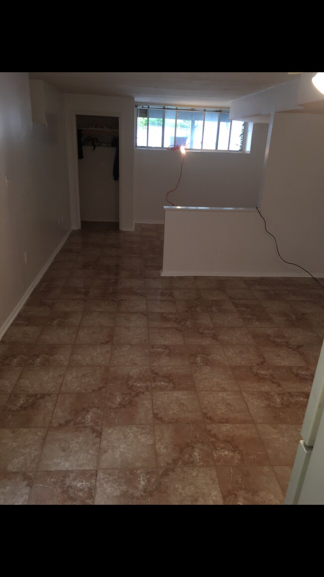 Building Photo - 30 Seguine Loop