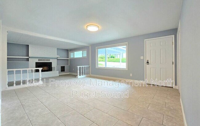 Building Photo - 1227 63rd St SE