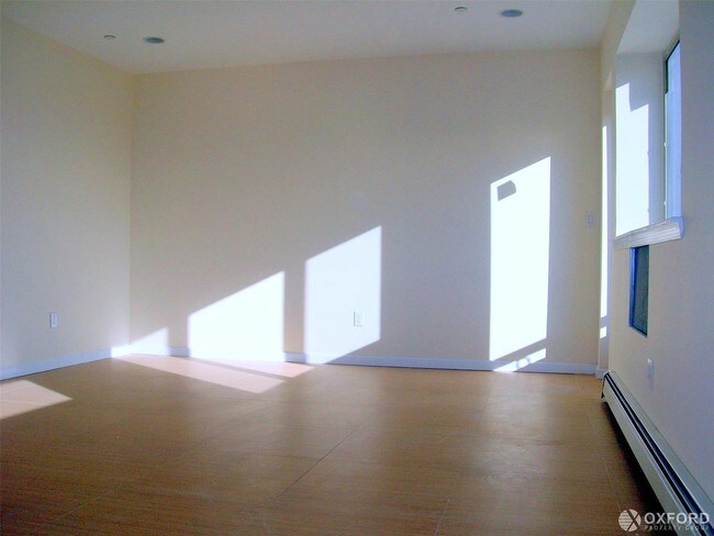 Building Photo - 379 Lefferts Avenue