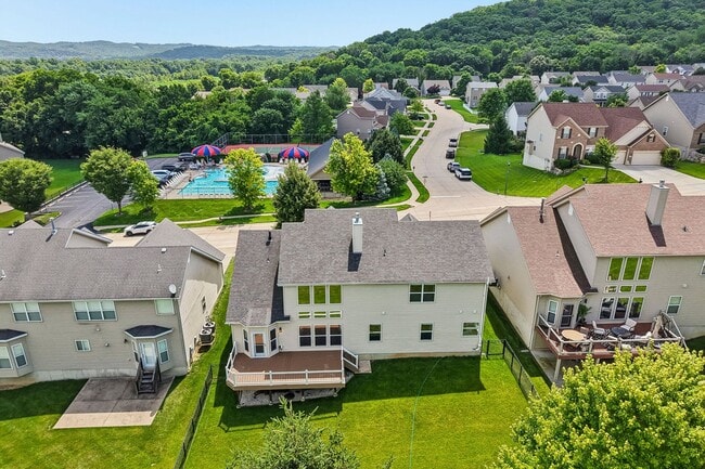 Building Photo - Executive Lease Opportunity - 4 Bed 3 Bath