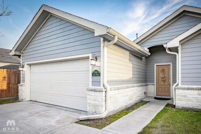 Foto del edificio - 3638 Lydia St