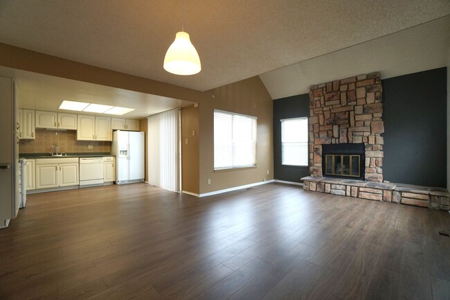 Building Photo - 282 Cobblestone Dr