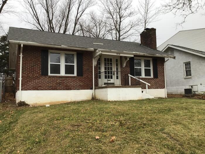 1030 Charleville Ave, Rock Hill, MO 63119 House Rental in Rock Hill